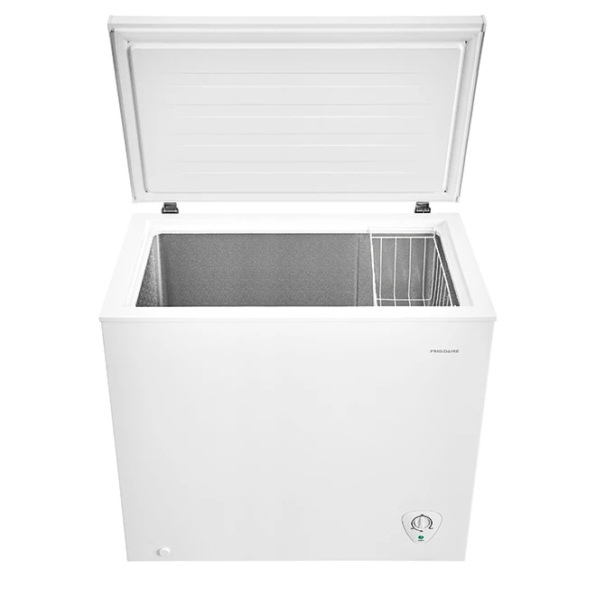 Frigidaire Horizontal Freezer With Manual Defrost - 7.2-cu Ft - White 3 Frigidaire Horizontal Freezer With Manual Defrost - 7.2-cu Ft - White - Image 3