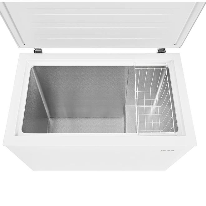Frigidaire Horizontal Freezer With Manual Defrost - 7.2-cu Ft - White 2 Frigidaire Horizontal Freezer With Manual Defrost - 7.2-cu Ft - White - Image 2