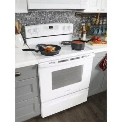 Electric Range Amana - White - 4.8-cu Ft - 30-in - Self-Cleaning Option