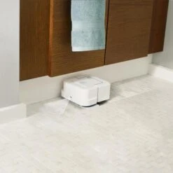 IRobot Braava Jet 240 White Roboric Mop -Cheap My Cook Nest Store 41536989b L